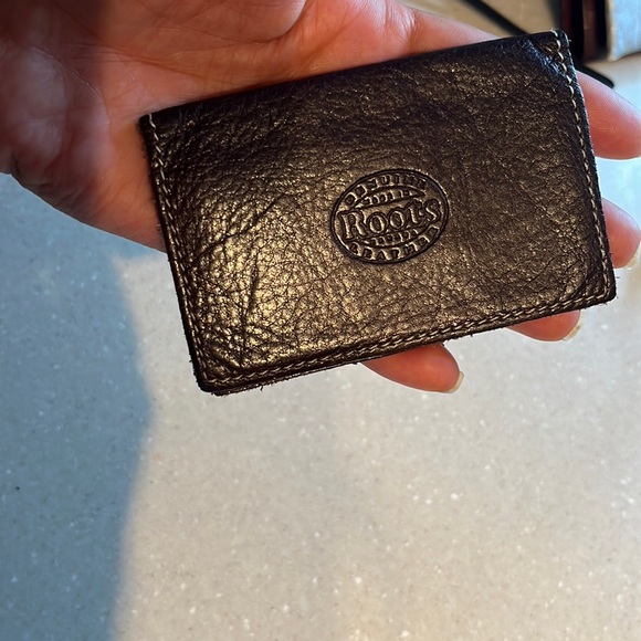 Roots Other - Vintage Roots Leather Card Holder 5x2,5